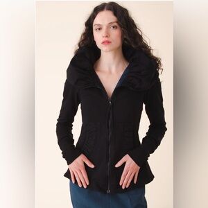 Women’s Prairie Underground short Cloak Hoodie, black, size M